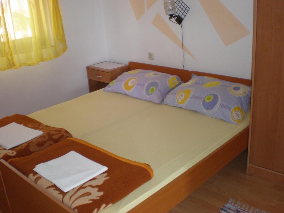 Apartments Pogacic Вир Экстерьер фото