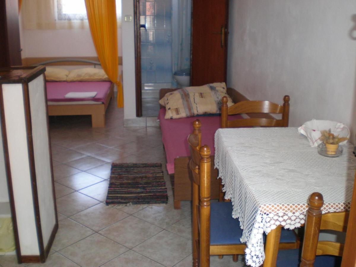 Apartments Pogacic Вир Экстерьер фото