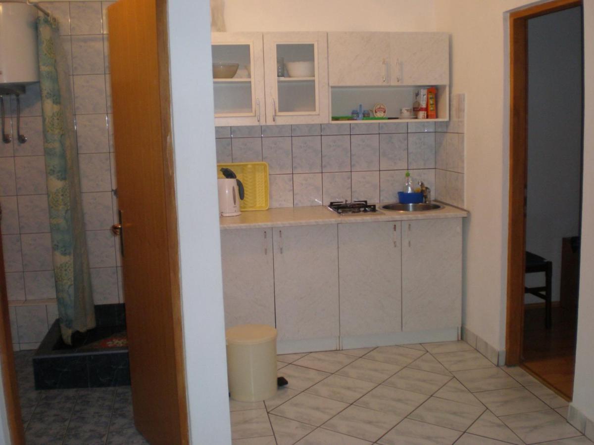 Apartments Pogacic Вир Экстерьер фото